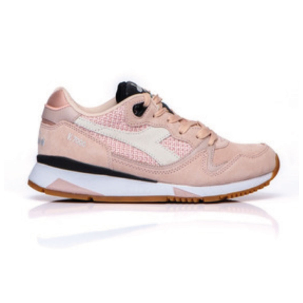 v7000 diadora
